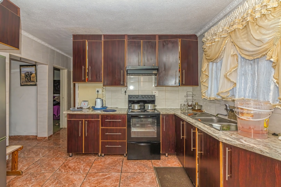 4 Bedroom Property for Sale in Maokeng Free State